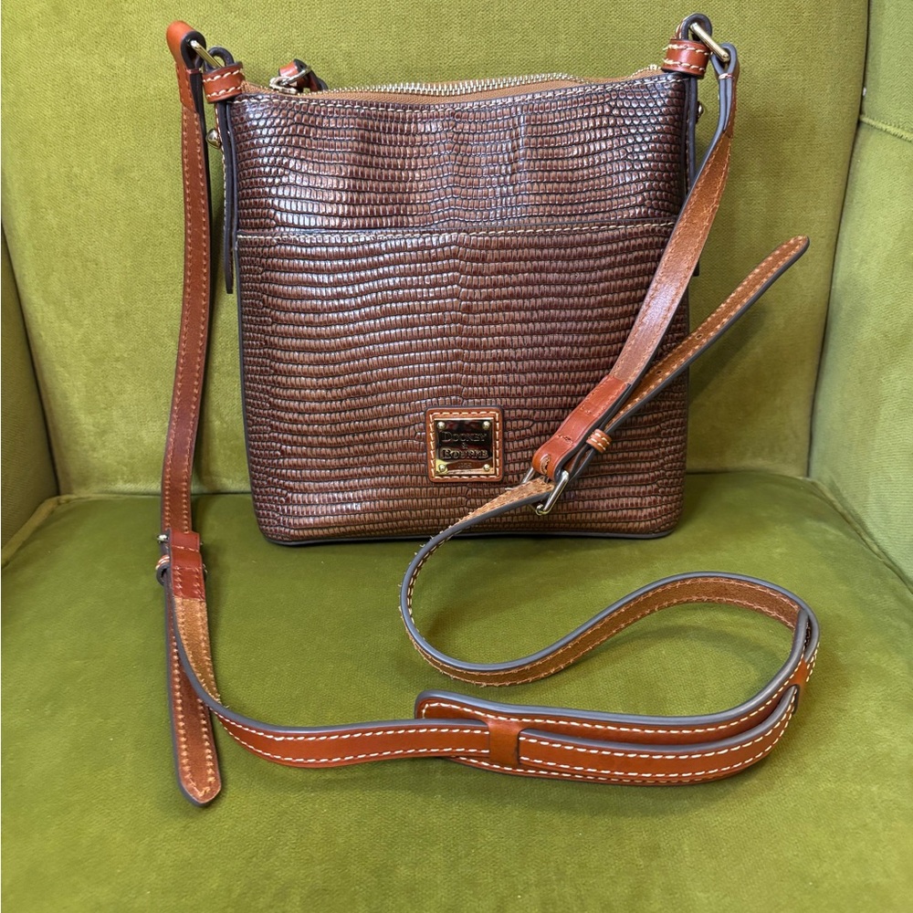 Dooney & Bourke Lizard Embossed Brown Crossbody Bag - Picture 3 of 8